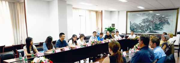 北美教育咨詢 解鎖海量高清視覺資源，賦能專業(yè)機(jī)構(gòu)形象