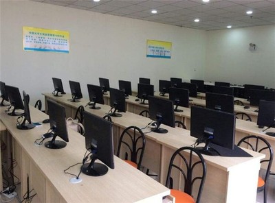 培訓(xùn)學(xué)校 專業(yè)教育咨詢助您精準(zhǔn)選擇成長之路